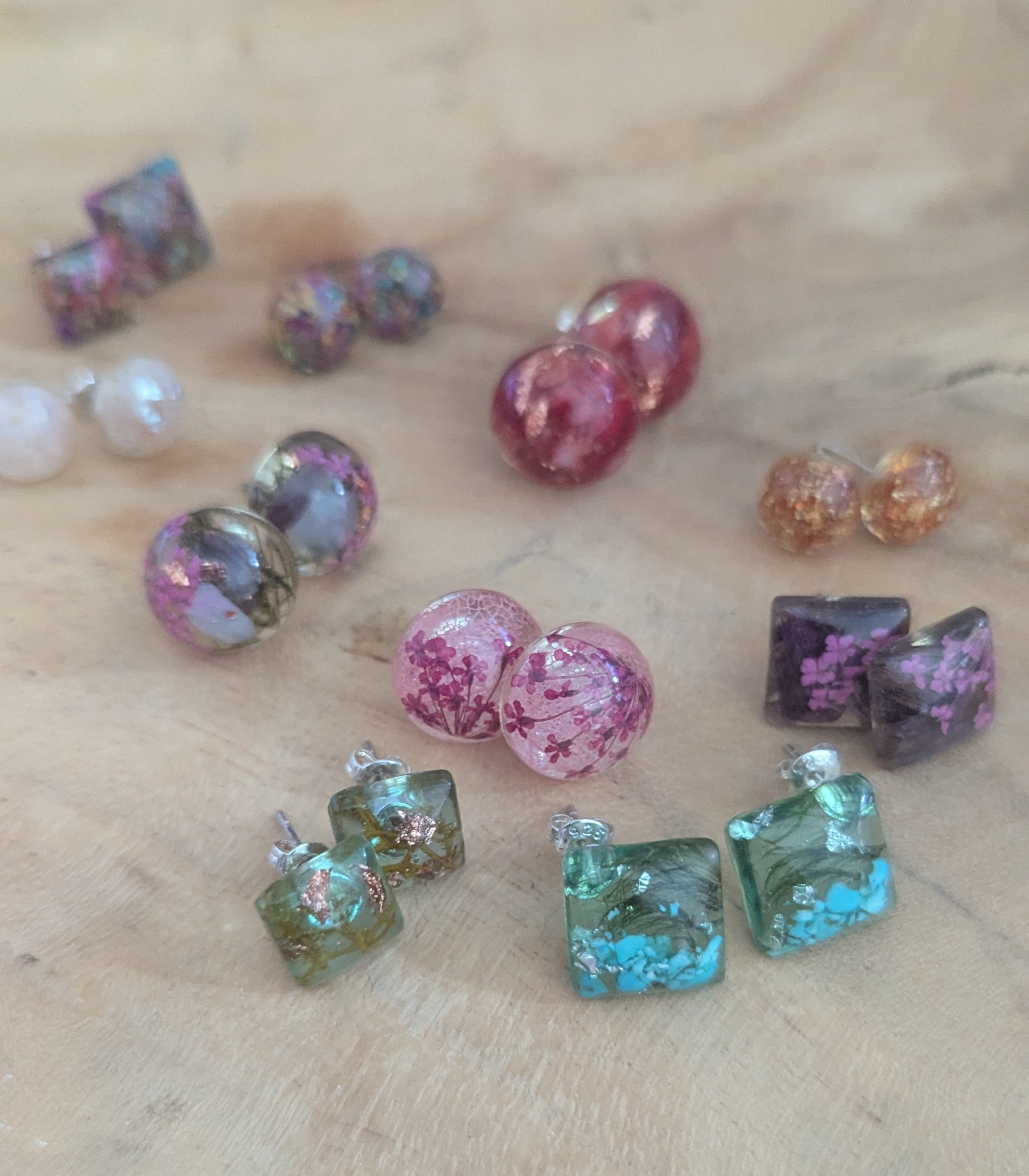 Earrings studs