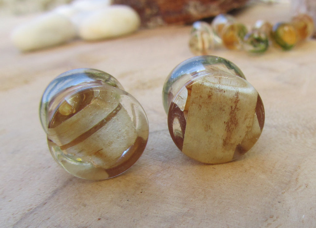 Nature plug earrings, moss plug gauges, plant tunnel plug earrings