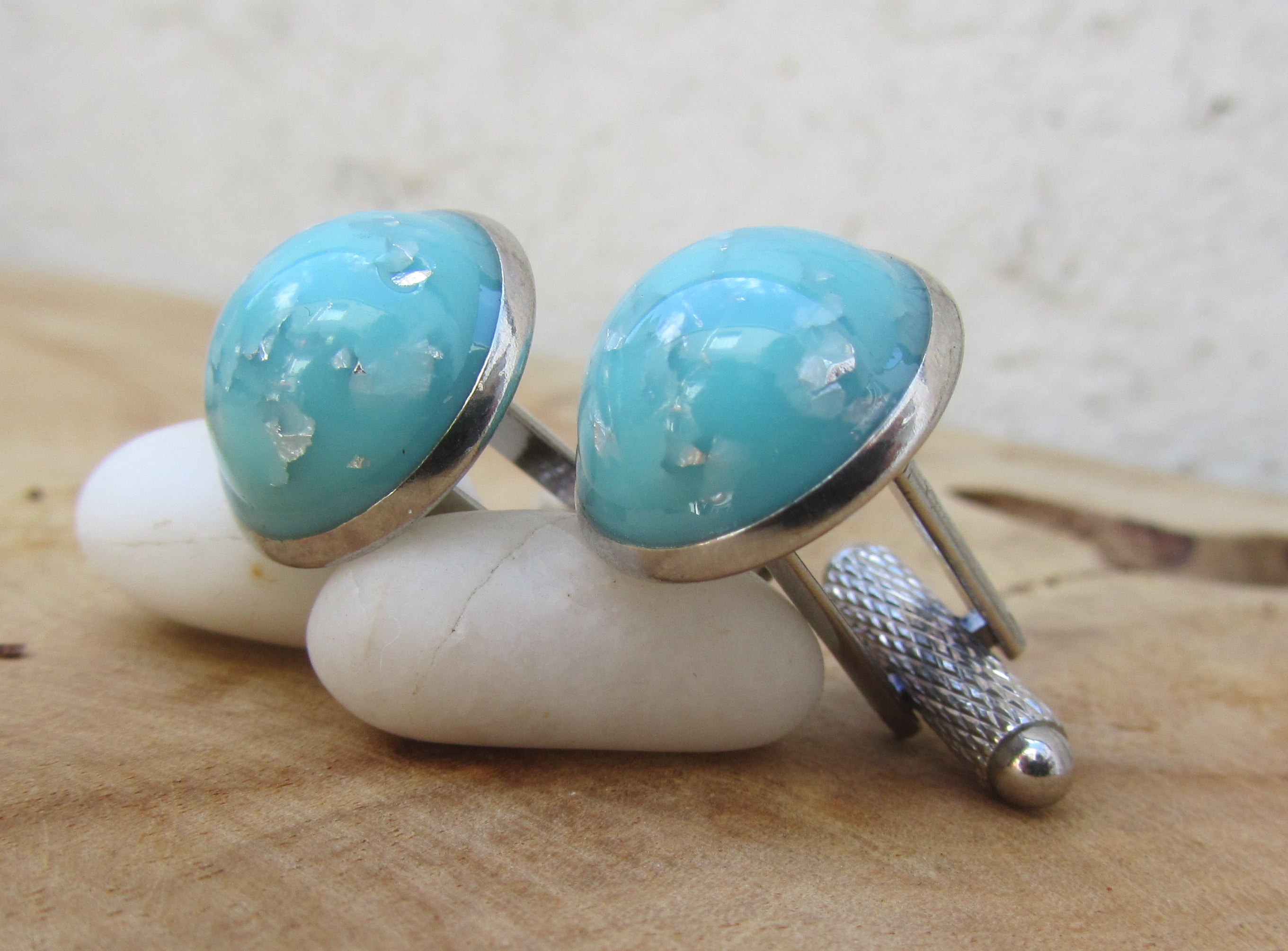Boutons de manchette en résine turquoise à paillettes argentées