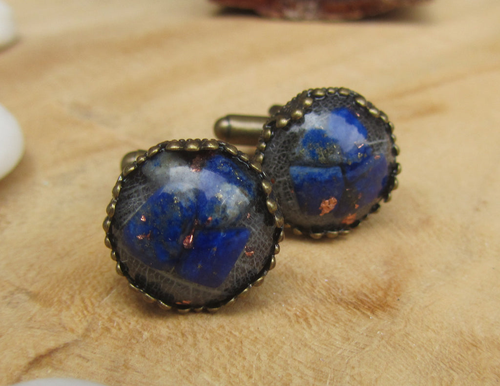 Boutons de manchette en résine, paillettes de cuivre et lapis-lazuli