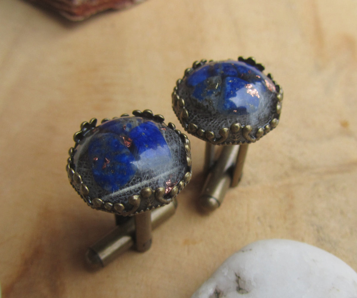 Boutons de manchette en résine, paillettes de cuivre et lapis-lazuli