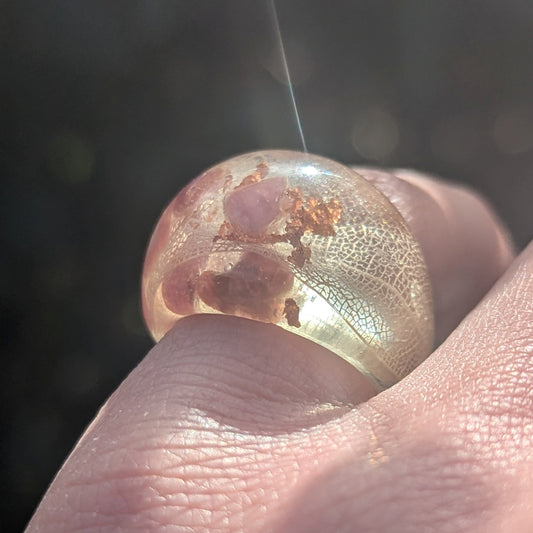 Pink tourmaline resin ring with skeleton leaf and copper flakes by EL-Creations