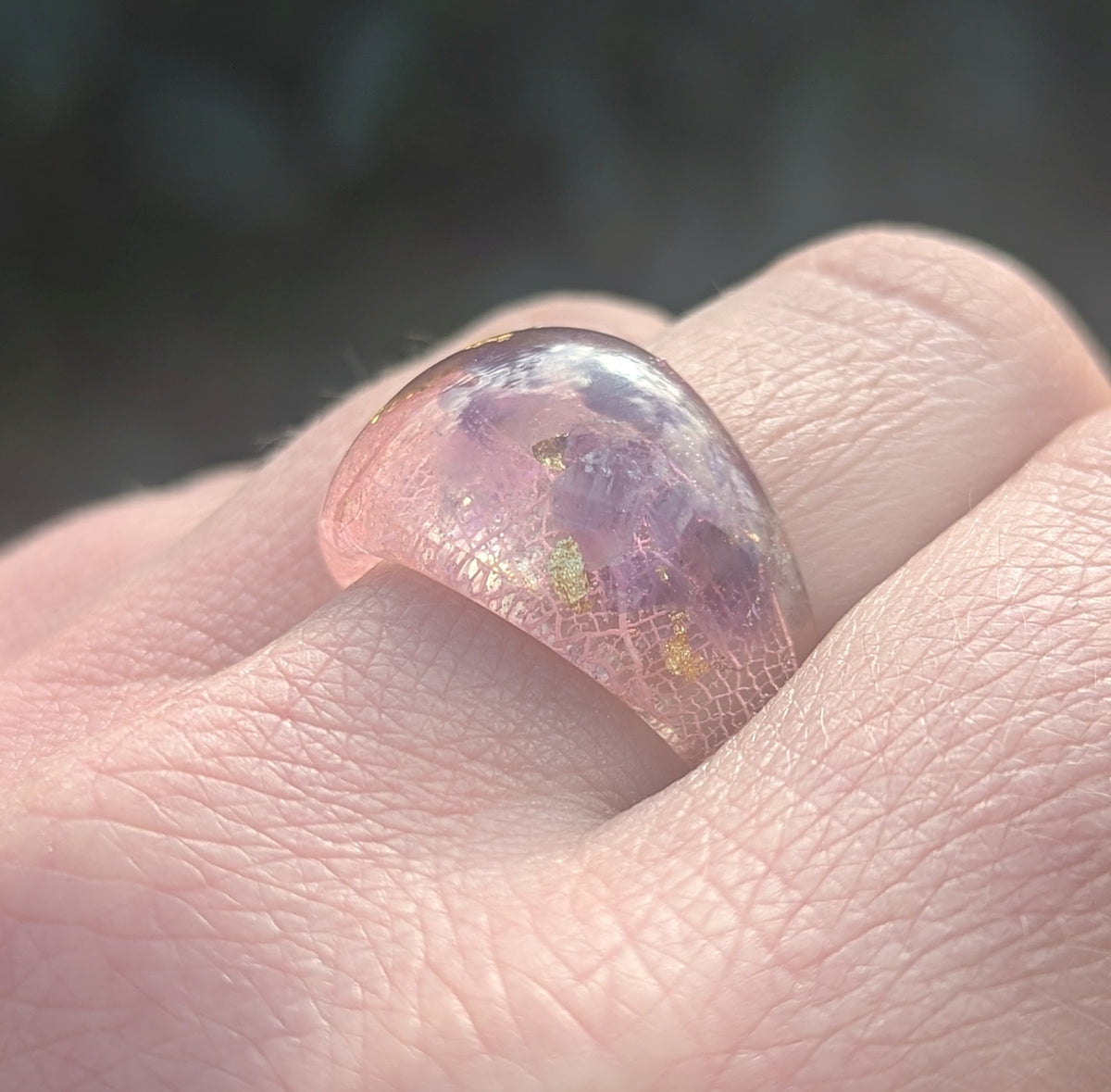 Handmade botanical jewelry ring with amethyst and gold flakes by EL-Creations