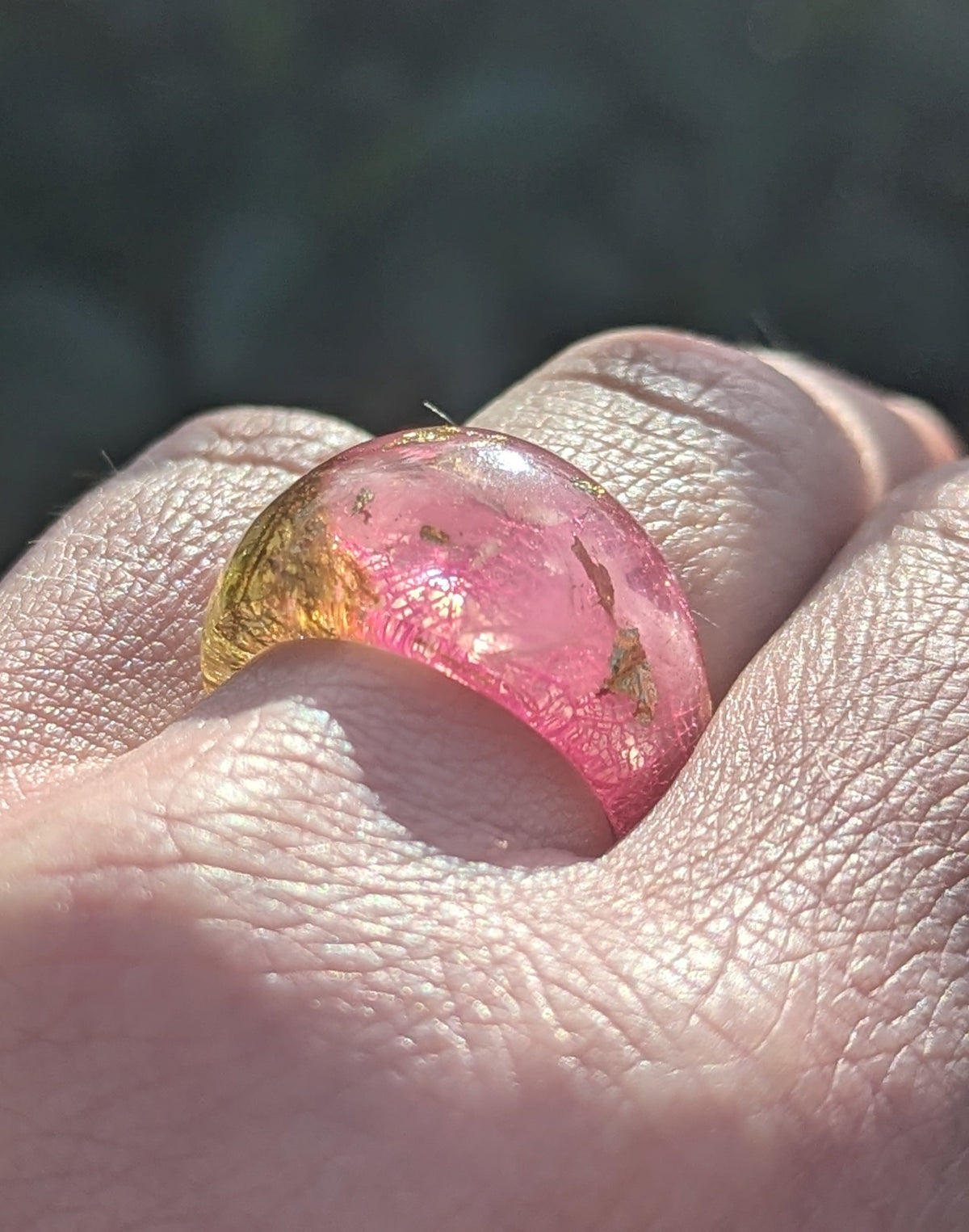 Real flower resin ring with natural rose quartz crystal by EL-Creations