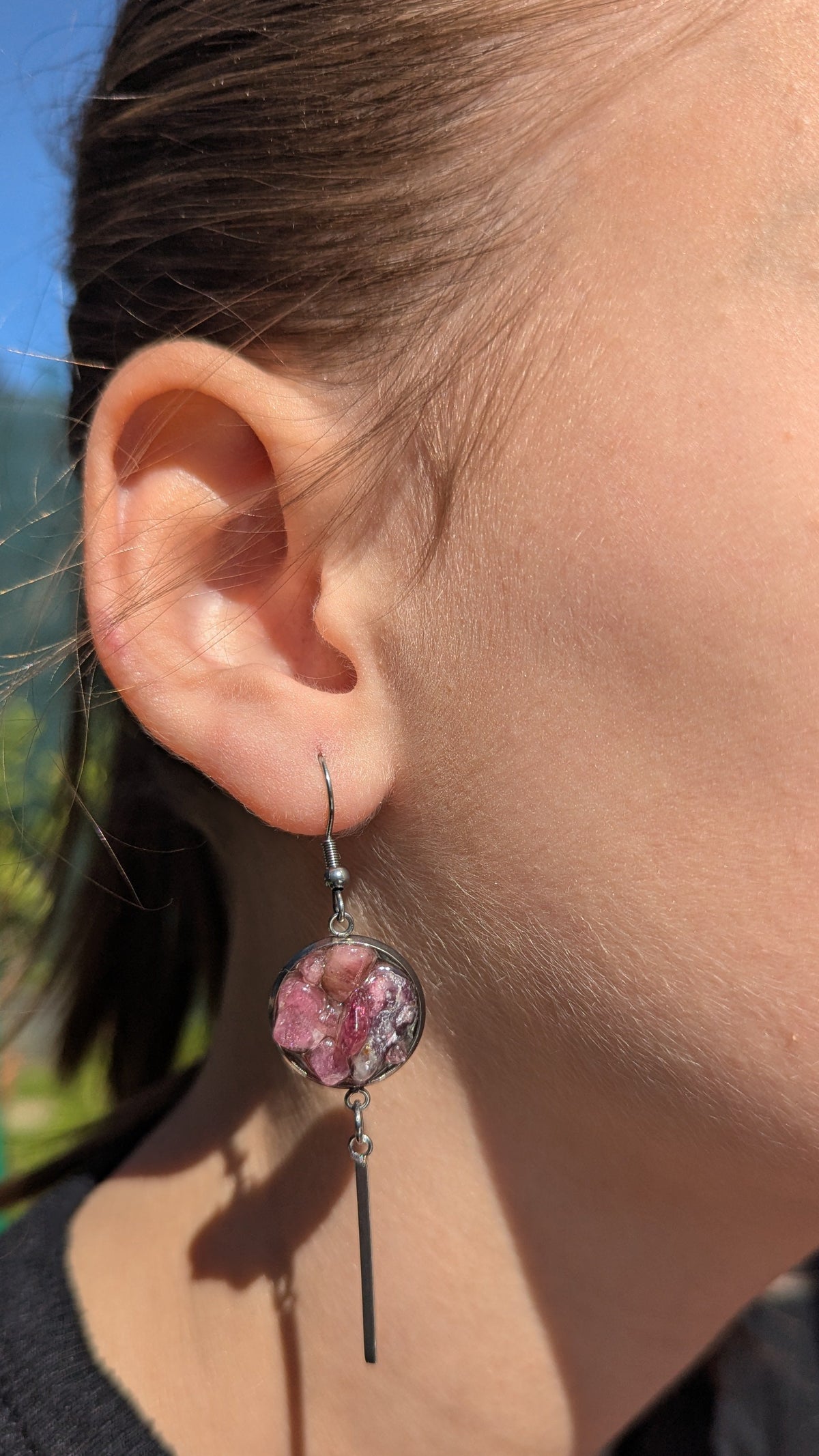 Pink tourmaline resin bar earrings worn on ear, statement gemstone jewelry EL Creations Belgium