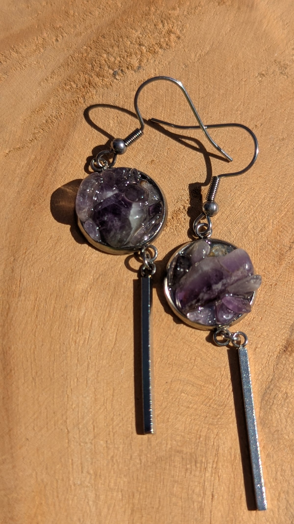 Natural amethyst chip resin bar earrings on wooden surface, handmade gemstone jewelry EL Creations