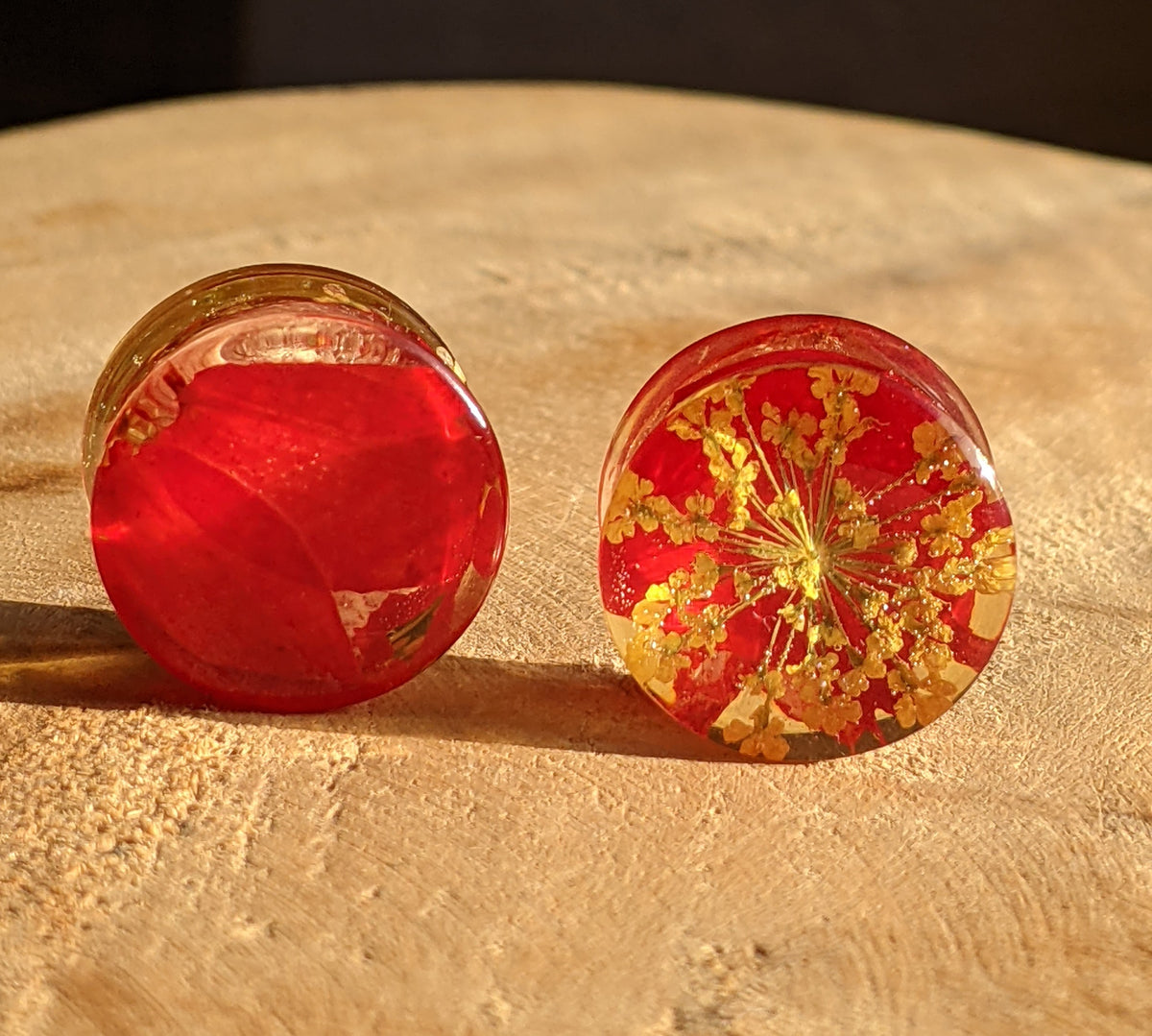Floral resin ear plug jewelry with real dried petals and leaf design EL-Creations