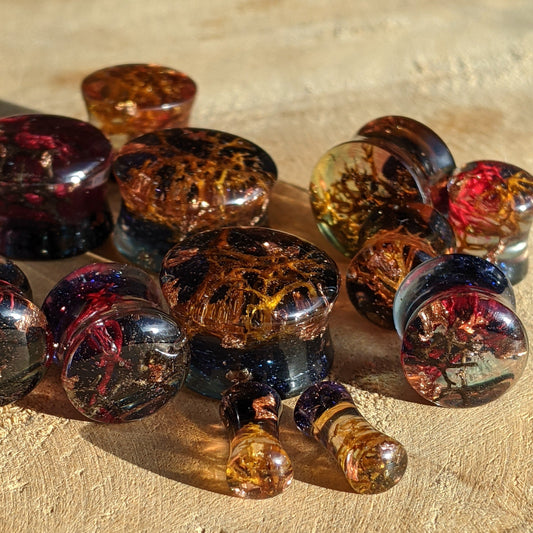 Ocean resin ear plugs with real moss and natural stones EL-Creations