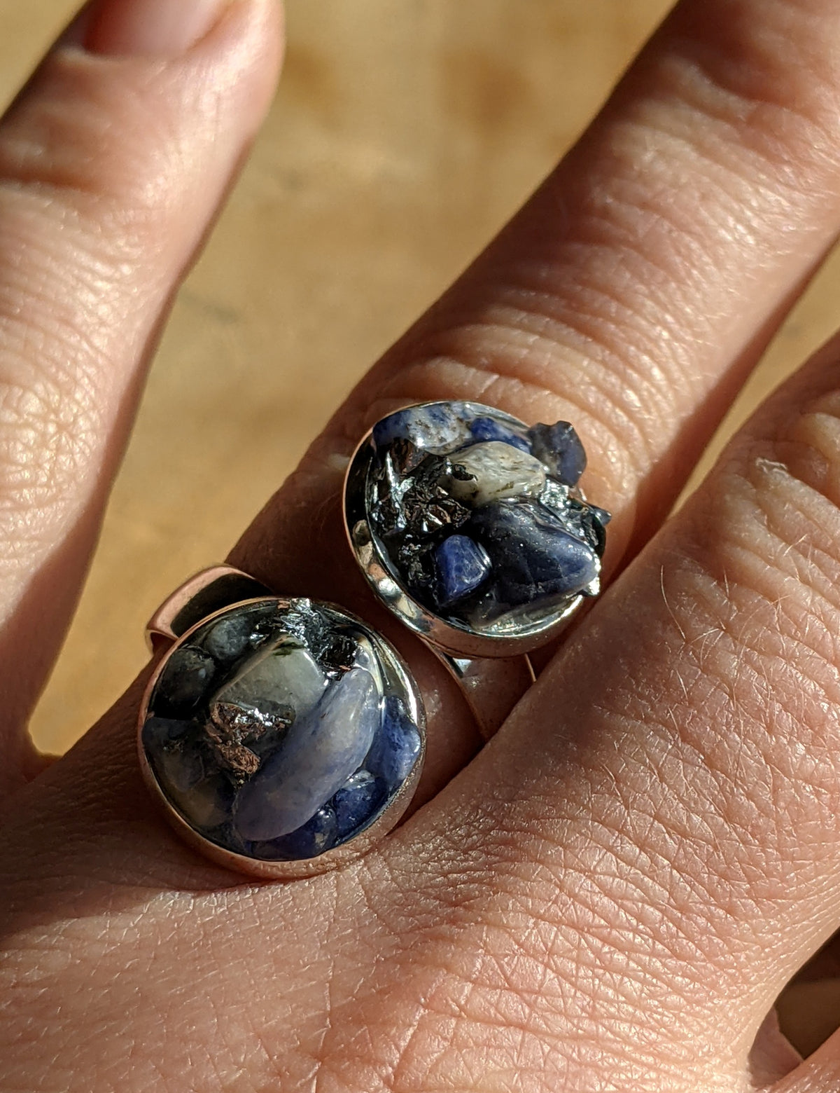 Sodalite adjustable resin ring detail, botanical crystal jewelry crafted in Belgium
