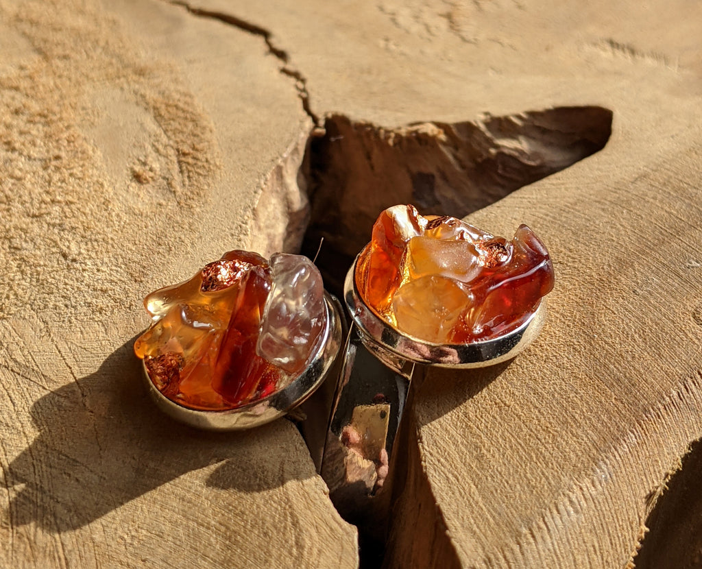 Bague ajustable en résine et paillettes de cuivre cornaline