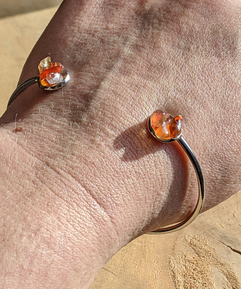 Bracelet manchette en acier inoxydable et cornaline