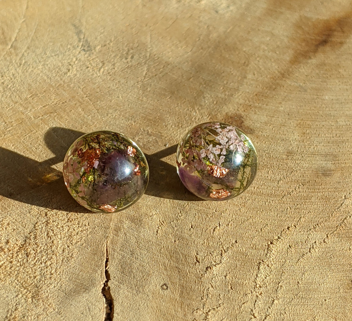 Amethyst moss flower resin stud earrings on stone surface, unique nature jewelry EL Creations