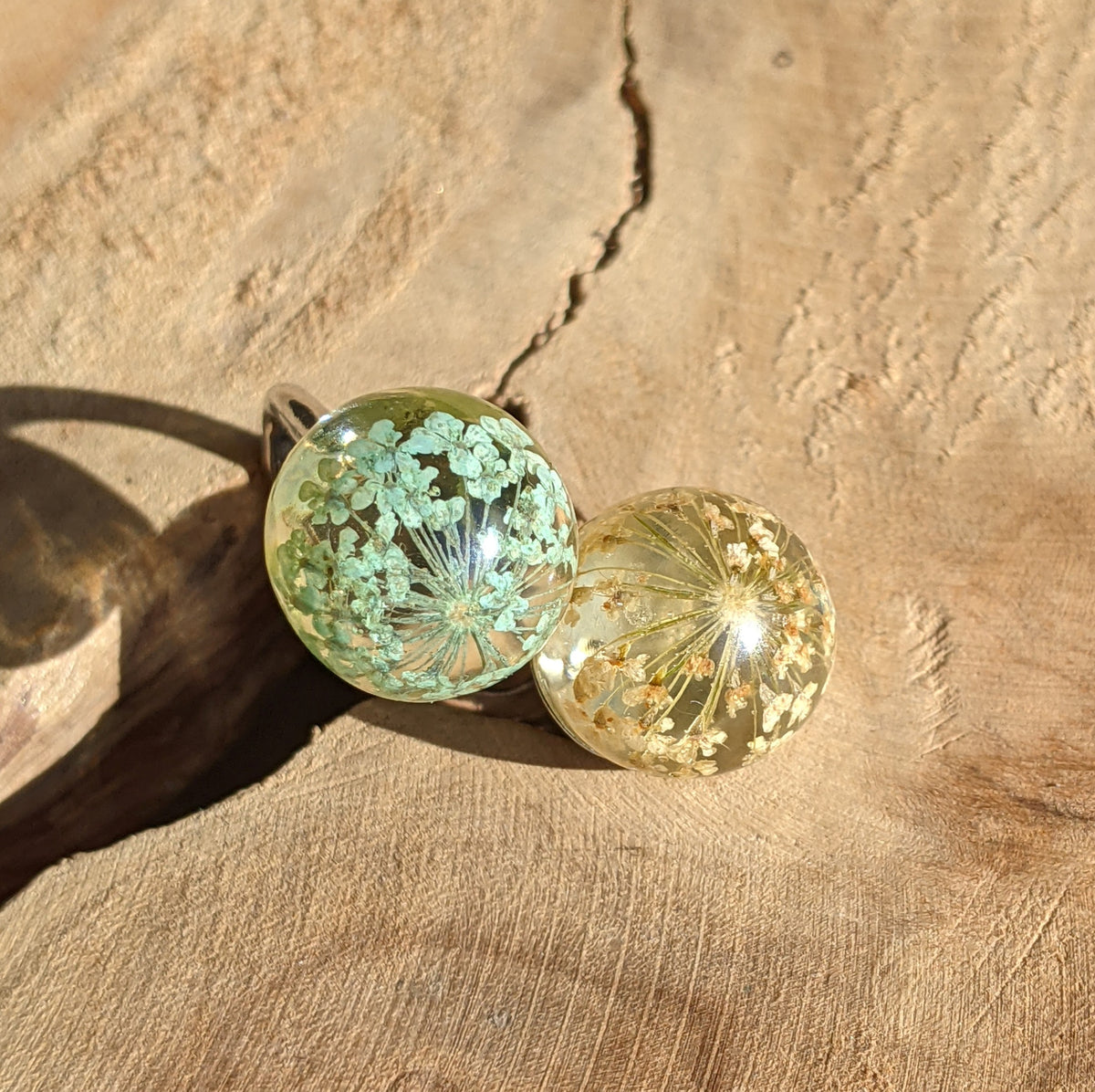 Unique botanical resin ring with real flowers, handmade gift for nature lovers