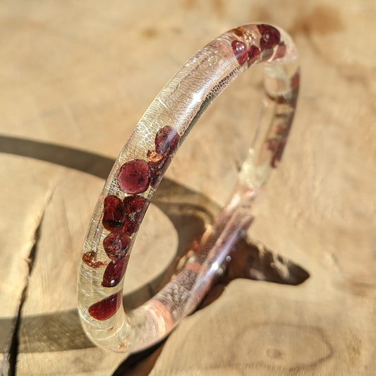 Woodland garnet botanical bangle with real leaves – EL-Creations