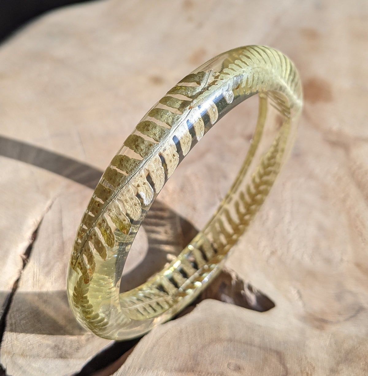 Real fern bracelet preserved in crystal-clear resin – EL-Creations