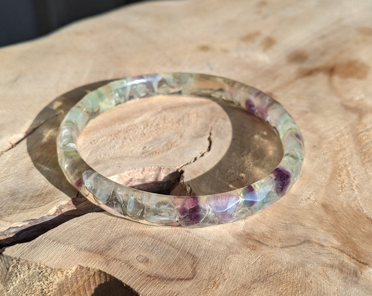 Unique handmade resin bracelet with natural fluorite – EL-Creations