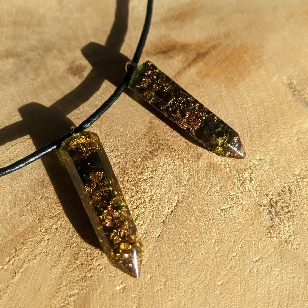 Green crystal point resin necklace with copper flakes handmade jewelry EL-Creations