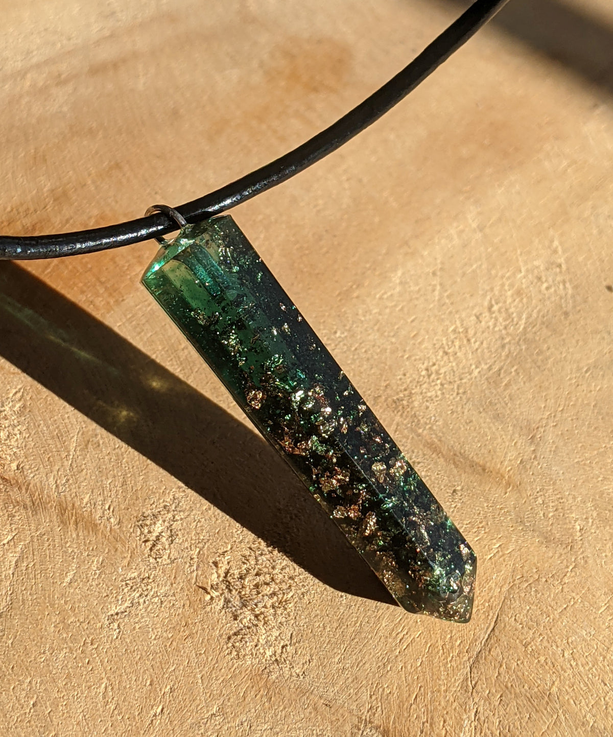 Forest green resin pendant with copper flakes handcrafted in Belgium EL-Creations