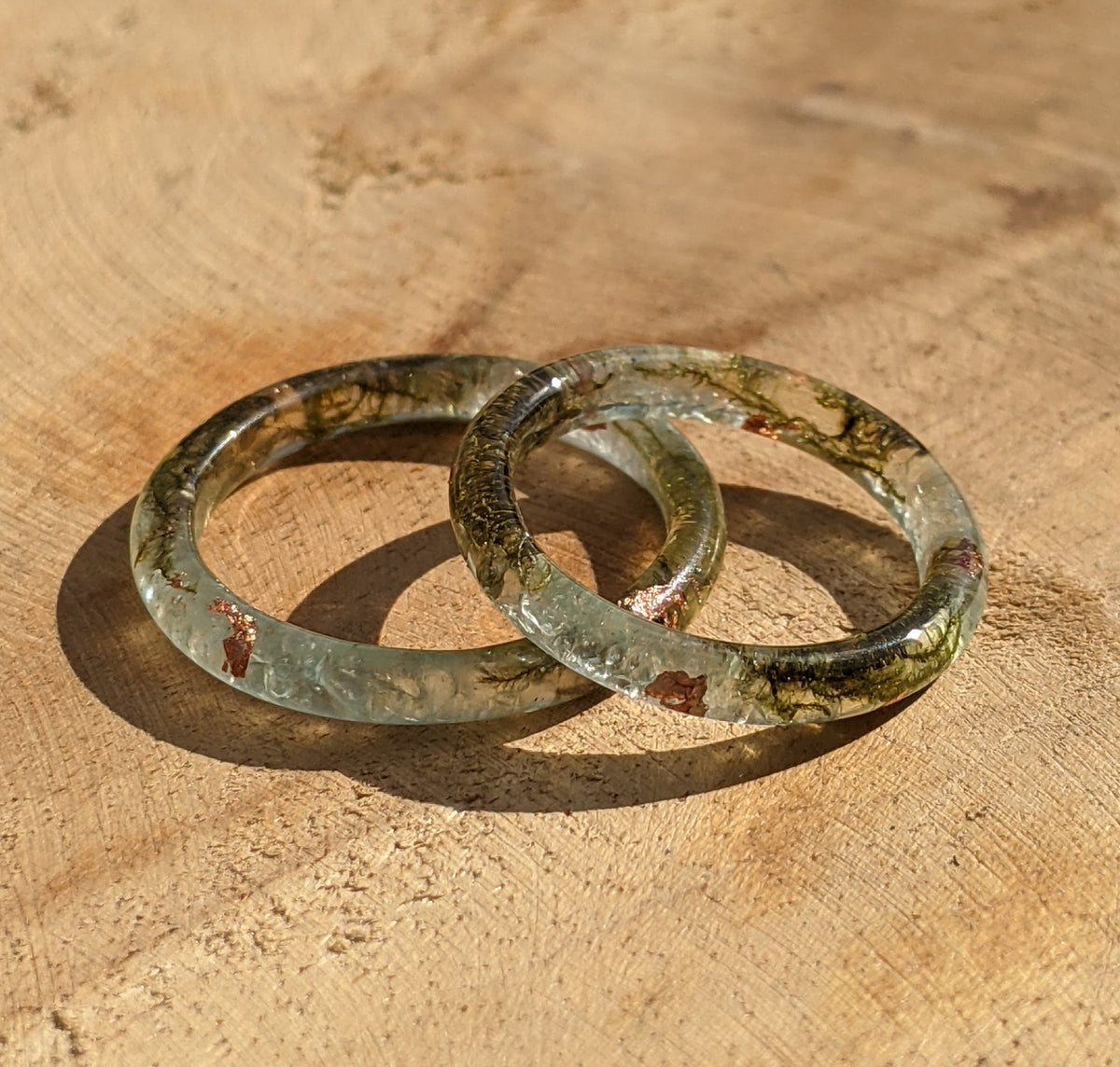 Handmade blue topaz resin ring EL-Creations