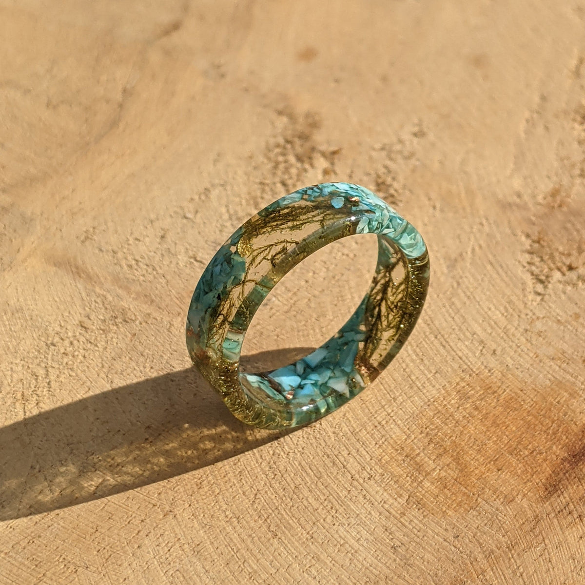 Botanical resin ring featuring preserved moss and turquoise resin by EL-Creations