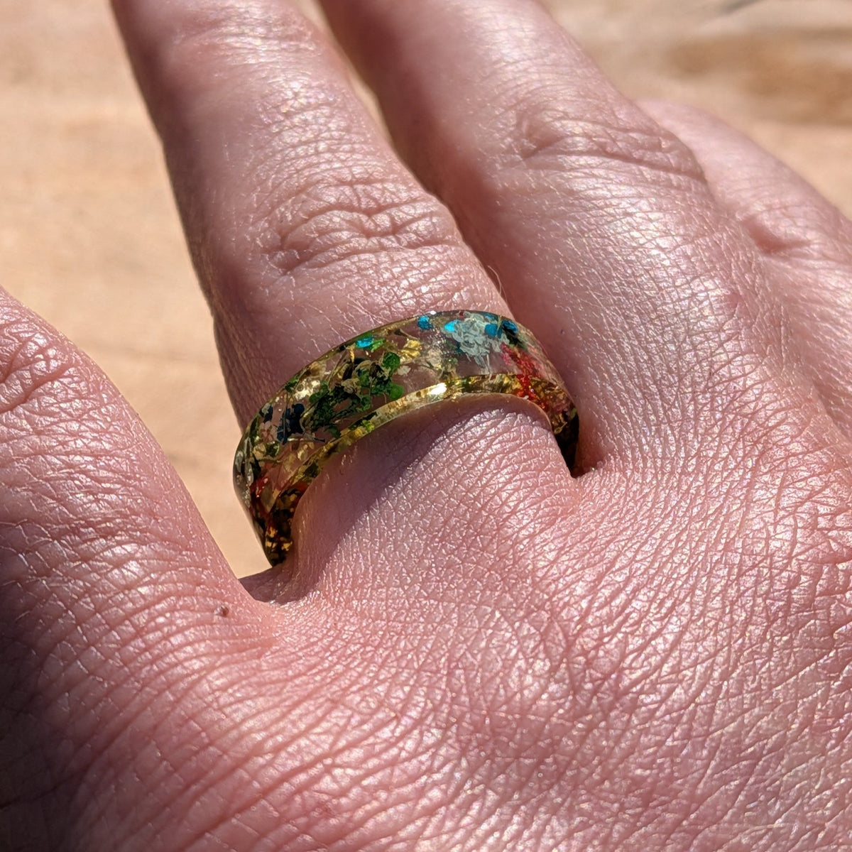 Artisan wildflower garden ring with real dried flowers in resin by EL-Creations