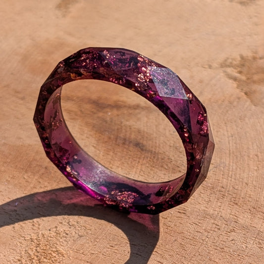 Handmade deep purple resin ring with copper and gold flakes by EL-Creations