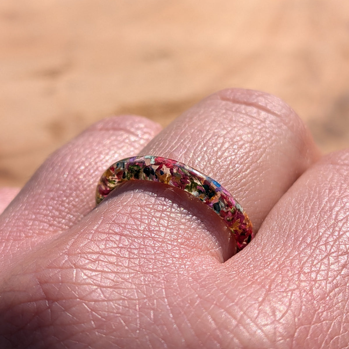 Multicolour flower resin ring handmade – EL-Creations