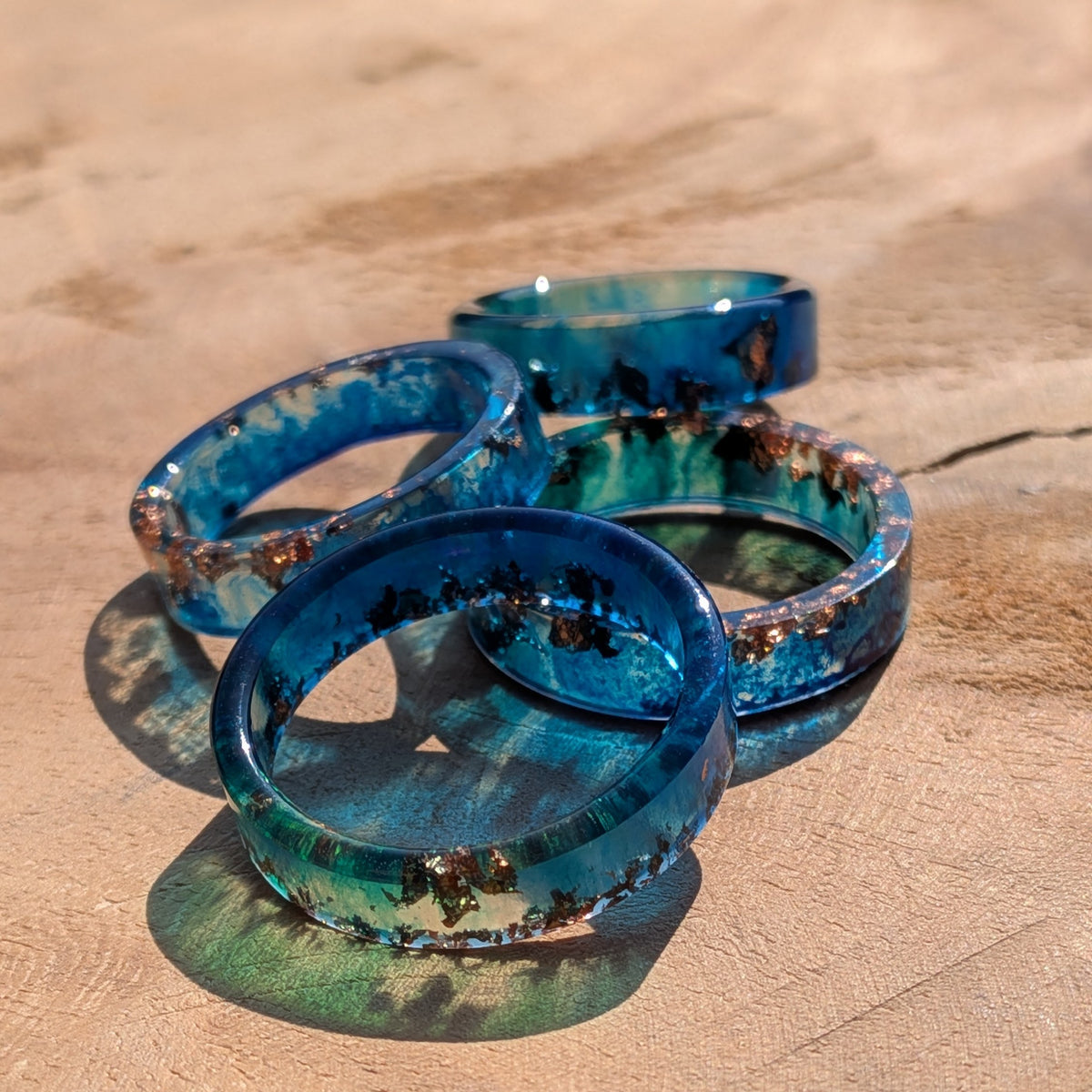 Handmade teal resin ring inspired by the sea – EL-Creations