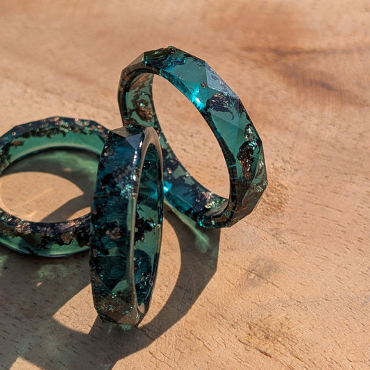 Handmade sage green resin ring with copper flakes by EL-Creations