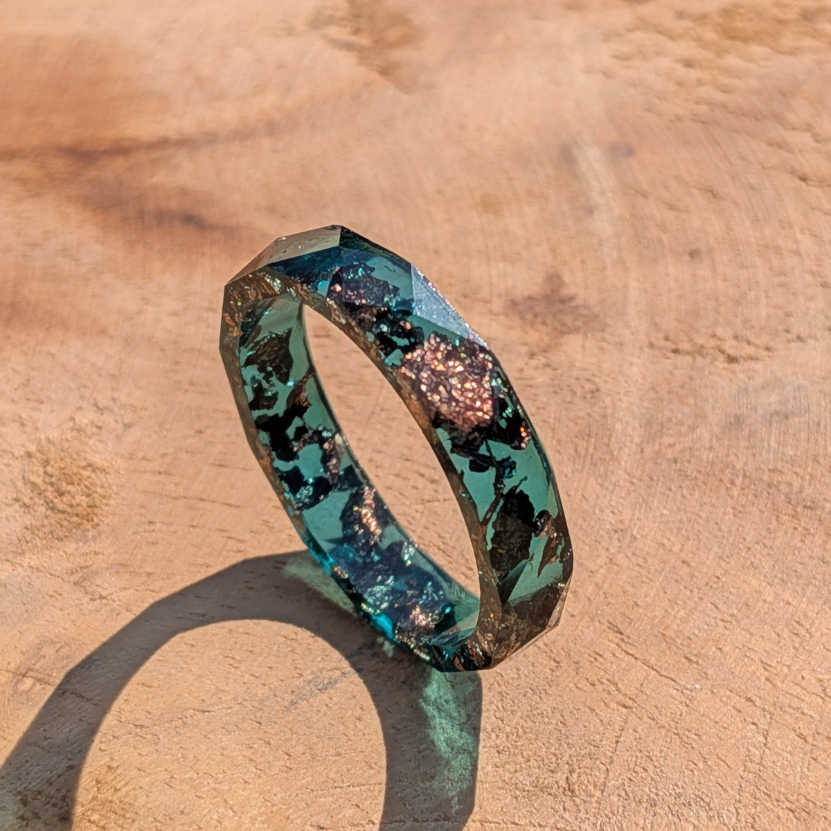 Modern minimalist green resin ring handcrafted by EL-Creations