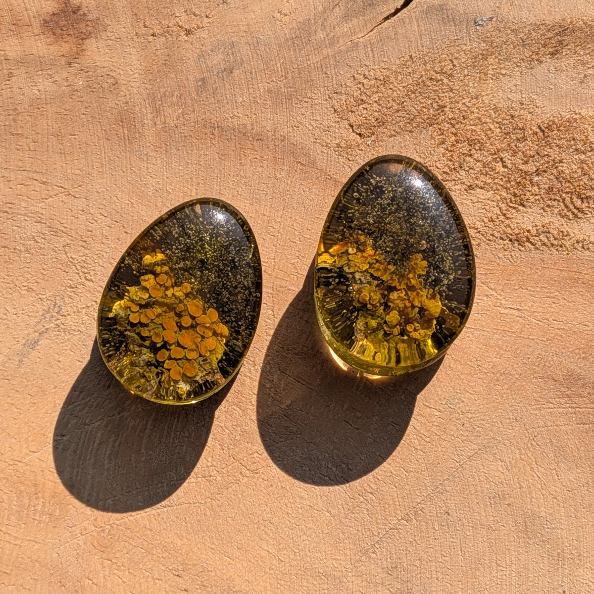Nature inspired teardrop resin ear plugs for stretched ear piercing EL-Creations