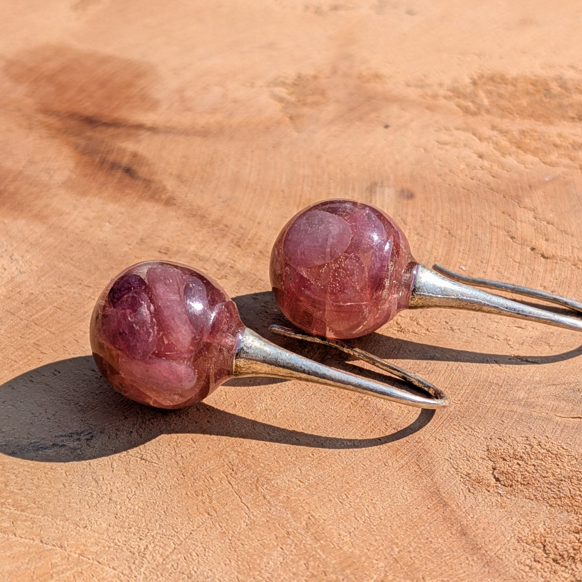 Pink tourmaline resin ball earrings detail, unique gemstone jewelry handmade in Belgium EL Creations