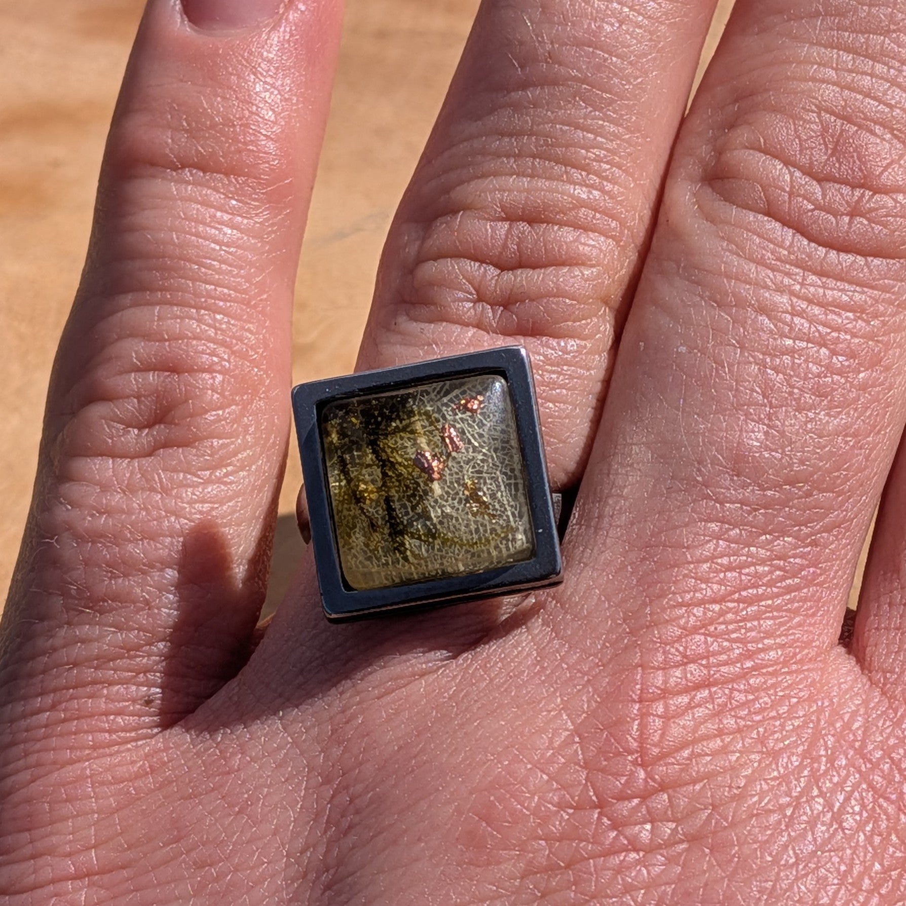 Bague en résine Feuille Squelette, Mousse et Paillettes de Cuivre – Acier inoxydable carré 15mm