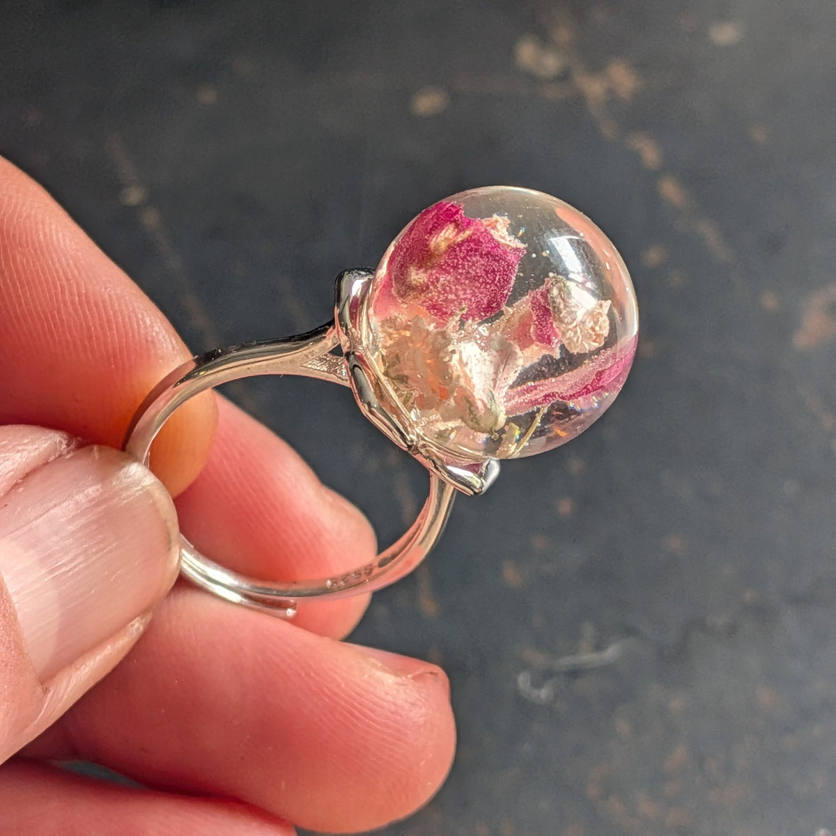 Carnation and baby's breath floral ring – EL-CreationS