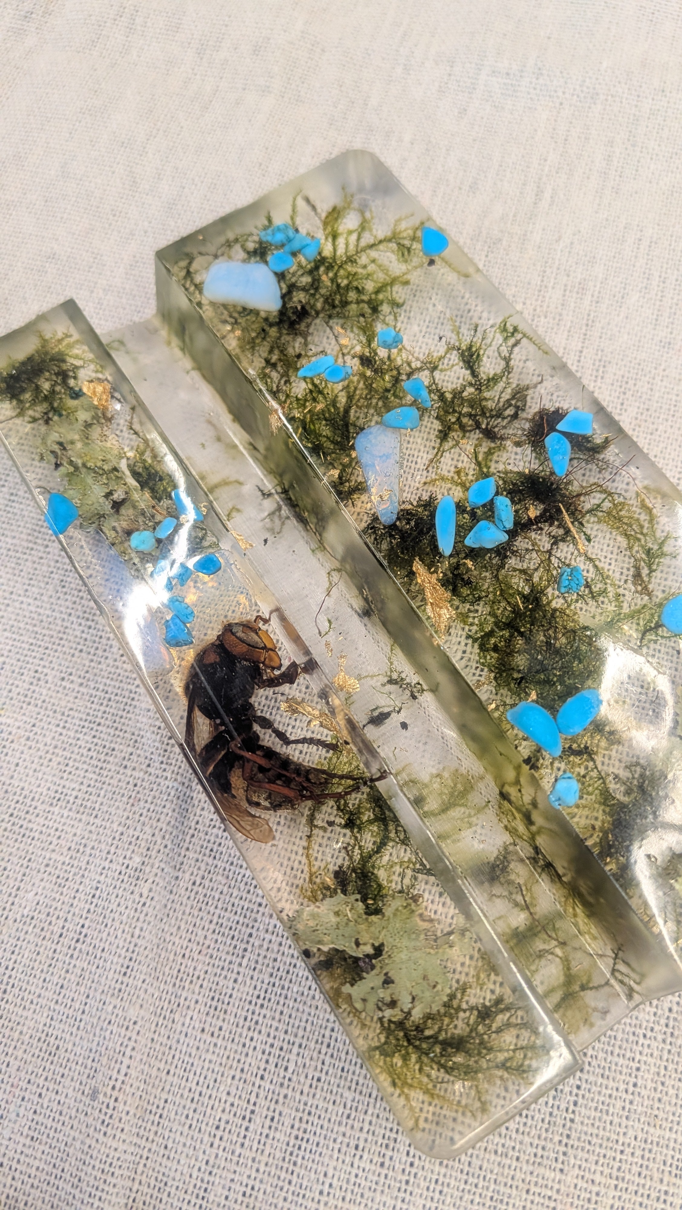 Resin Phone Stand - Beetle, Moss & Blue Stones