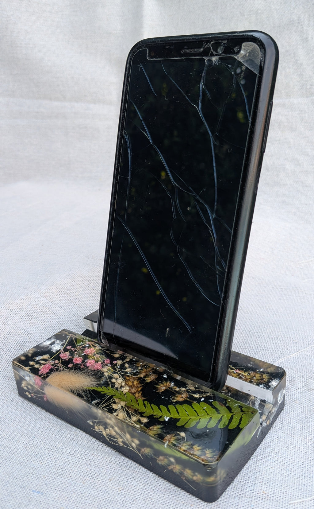 Wildflower resin desk phone holder– EL-CreationS