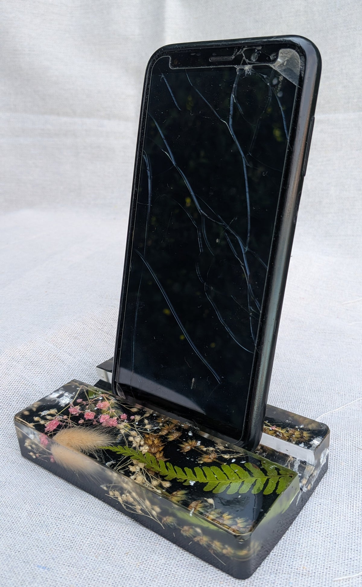 Wildflower resin desk phone holder– EL-CreationS