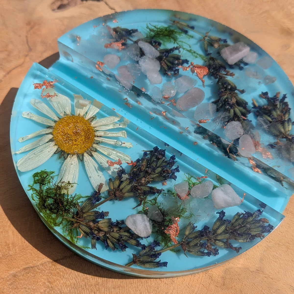 Nature inspired handmade phone stand EL-CreationS
