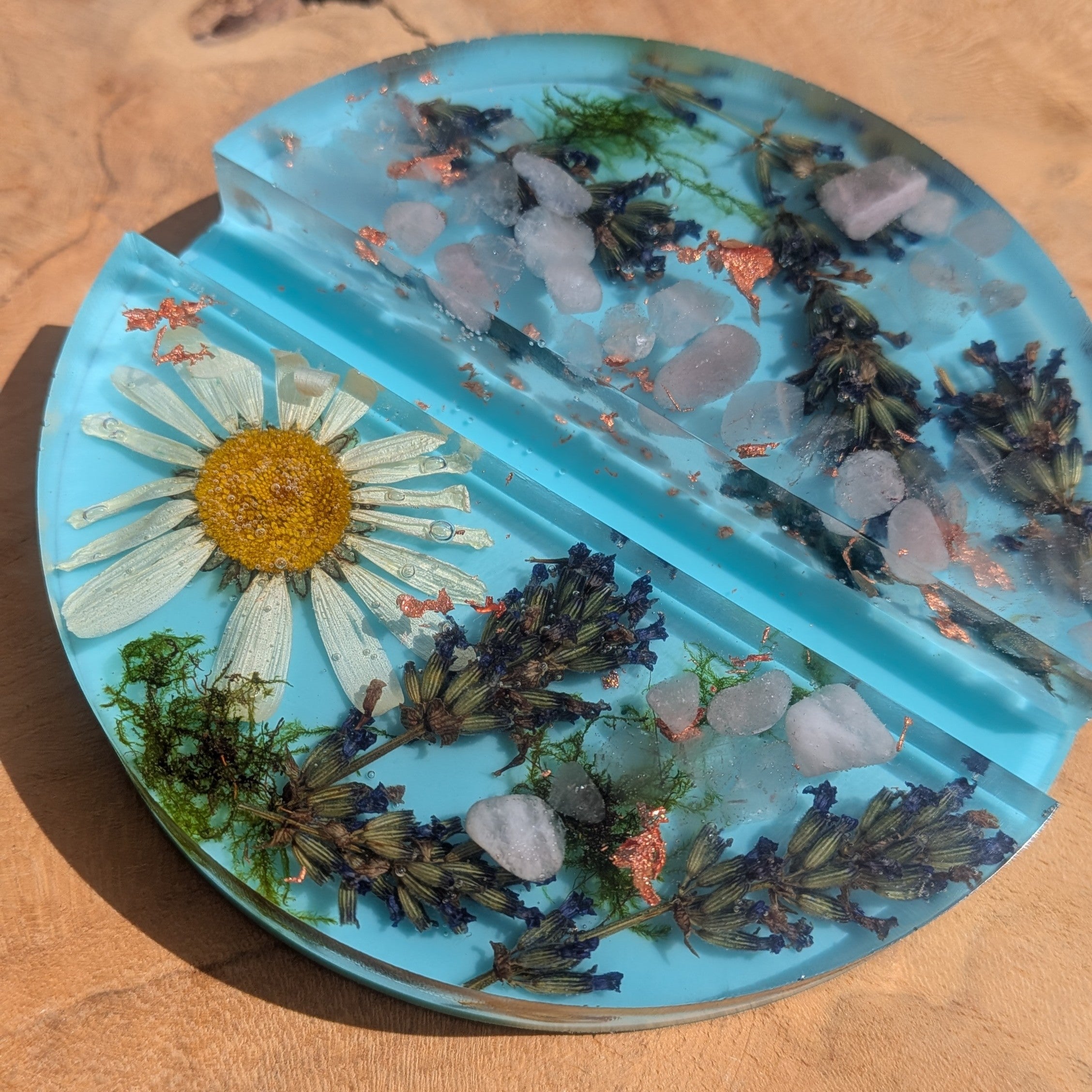 Nature inspired handmade phone stand EL-CreationS