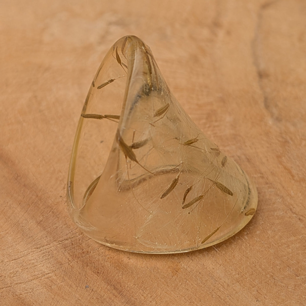 Handmade real flower resin ring with dandelion seeds – EL-Creations