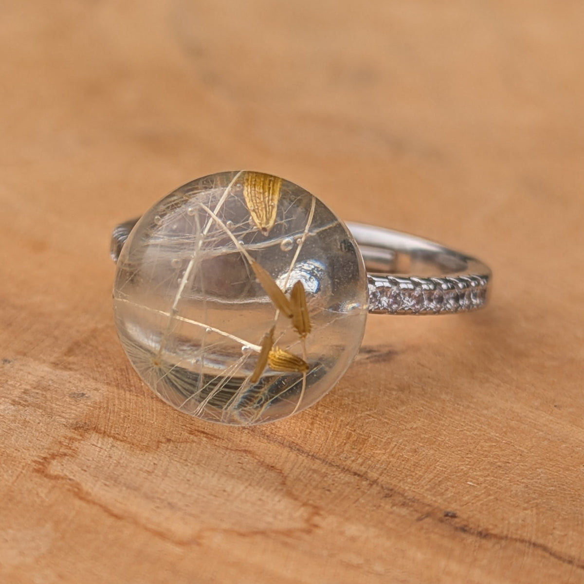 Unique botanical jewelry – real dandelion seeds in 12mm resin ring, handmade in Belgium – EL-CreationS