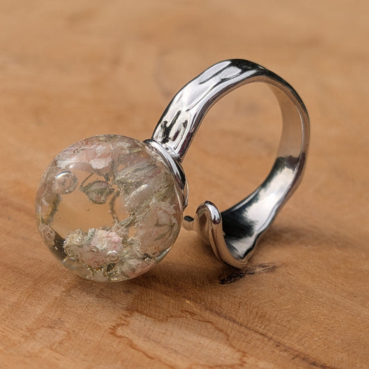 Baby's Breath resin ring with real flowers– EL-CreationS