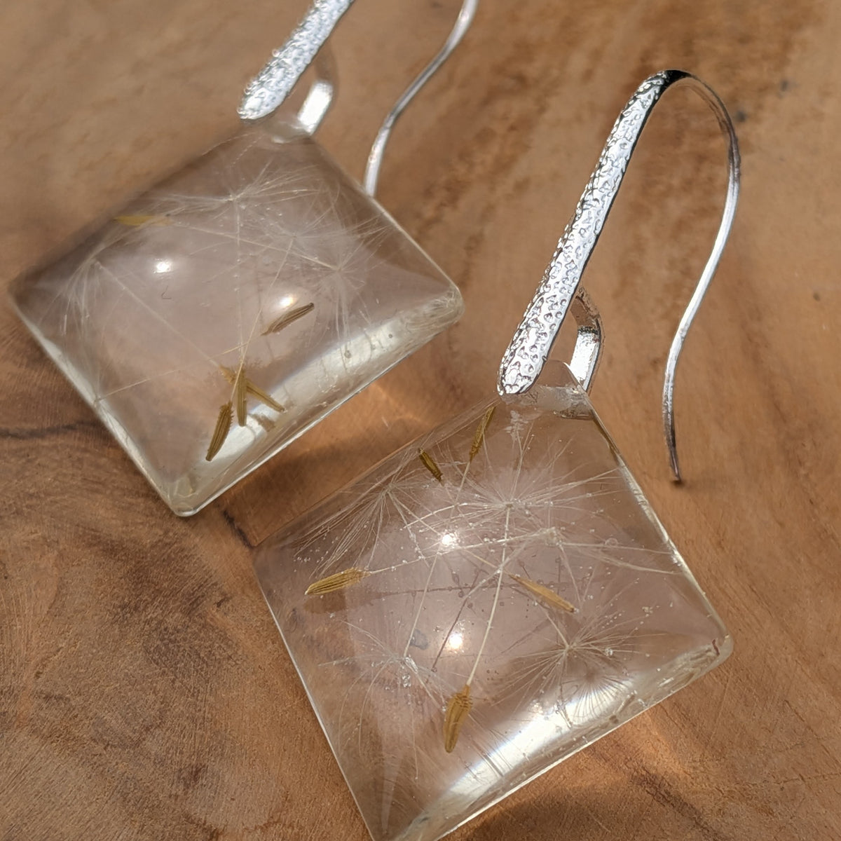 Handmade botanical dandelion earrings – EL-Creations