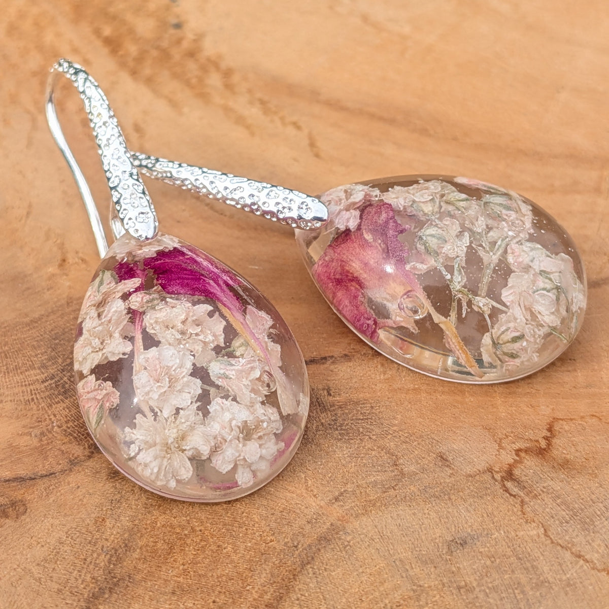 Pink flower resin earrings handcrafted – EL-Creations