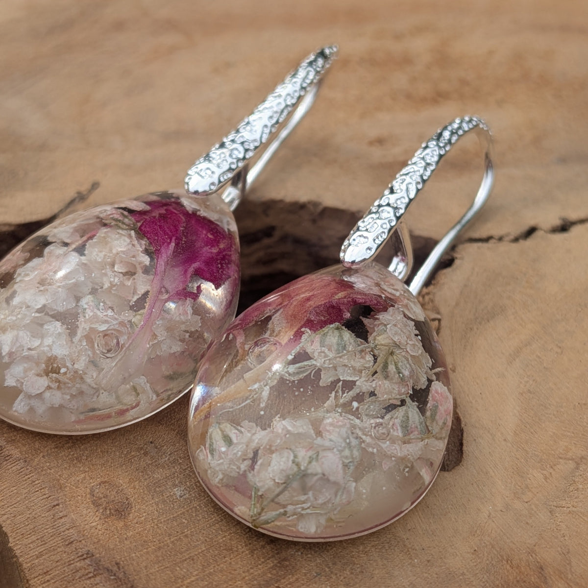 Nature inspired floral resin earrings – EL-Creations