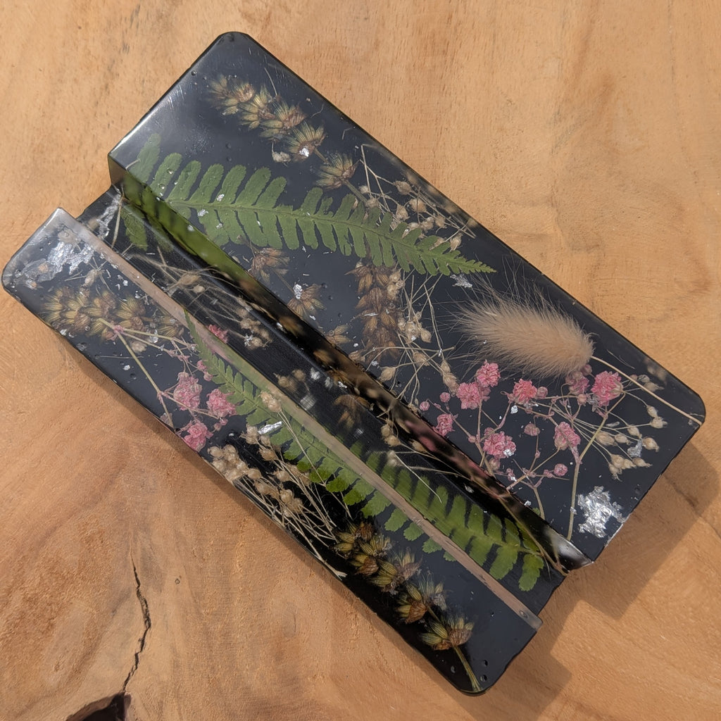Handmade botanical desk phone holder– EL-CreationS