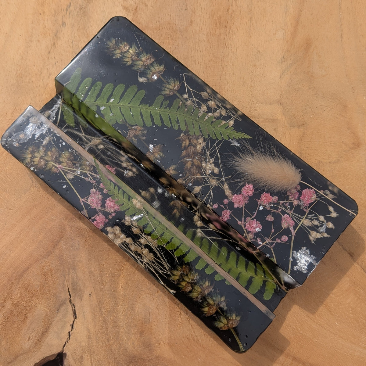 Handmade botanical desk phone holder– EL-CreationS