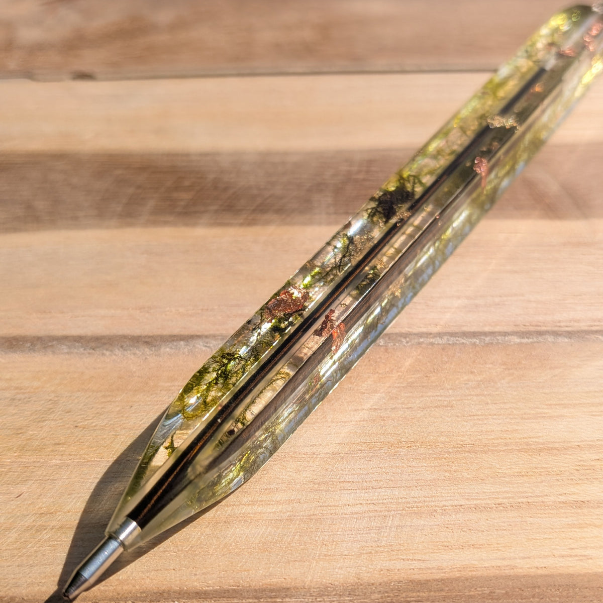 Handmade botanical pen with real preserved forest moss – EL-Creations