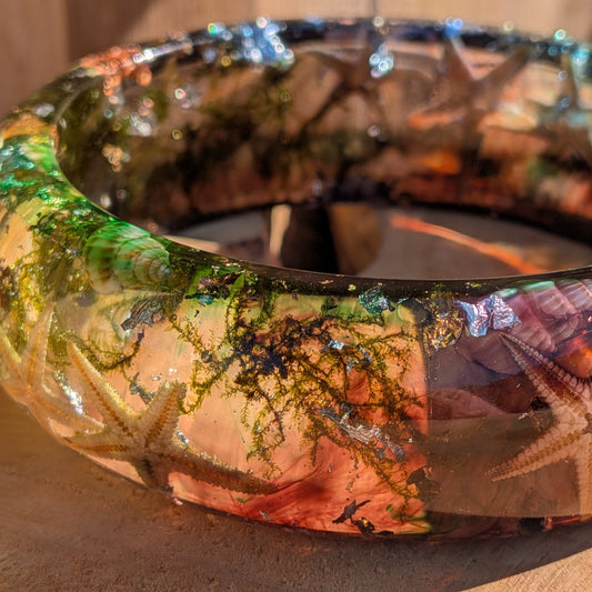 Ocean statement bangle real starfish seashells sea moss preserved in resin worn on wrist outdoor – EL-Creations
