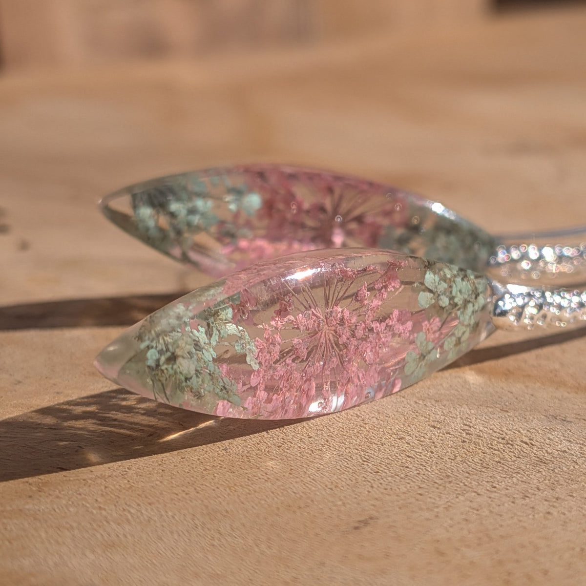 Delicate botanical resin earrings with pressed pink flowers and crystal hooks – EL-Creations